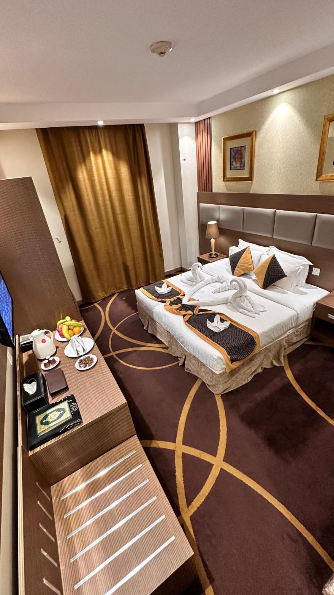Qasr Al Ansar Golden Tulip Hotel Медина Экстерьер фото