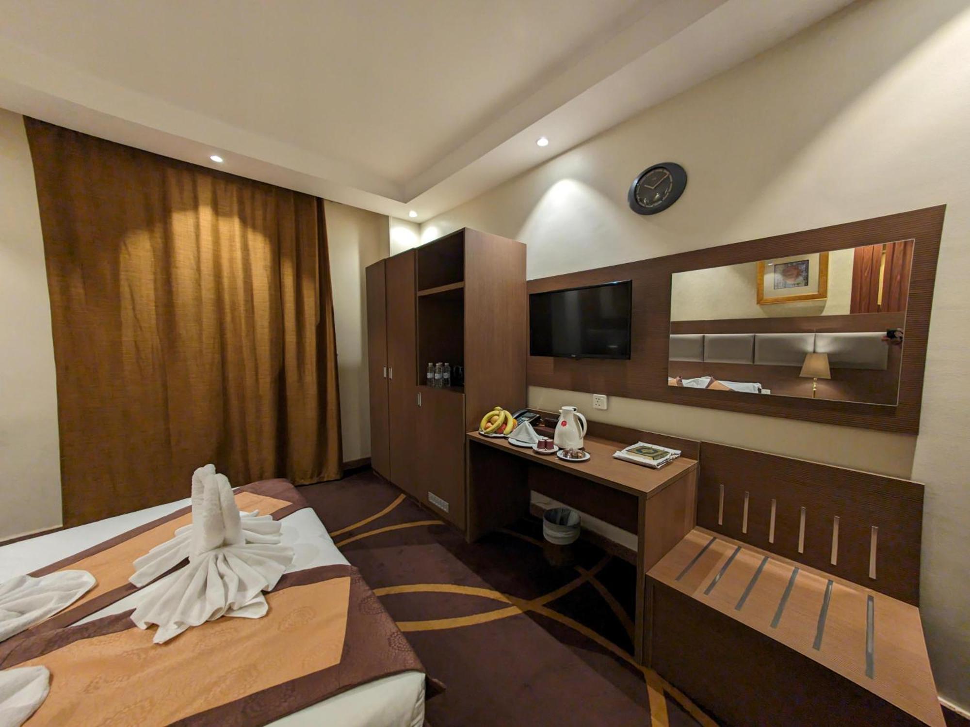 Qasr Al Ansar Golden Tulip Hotel Медина Экстерьер фото
