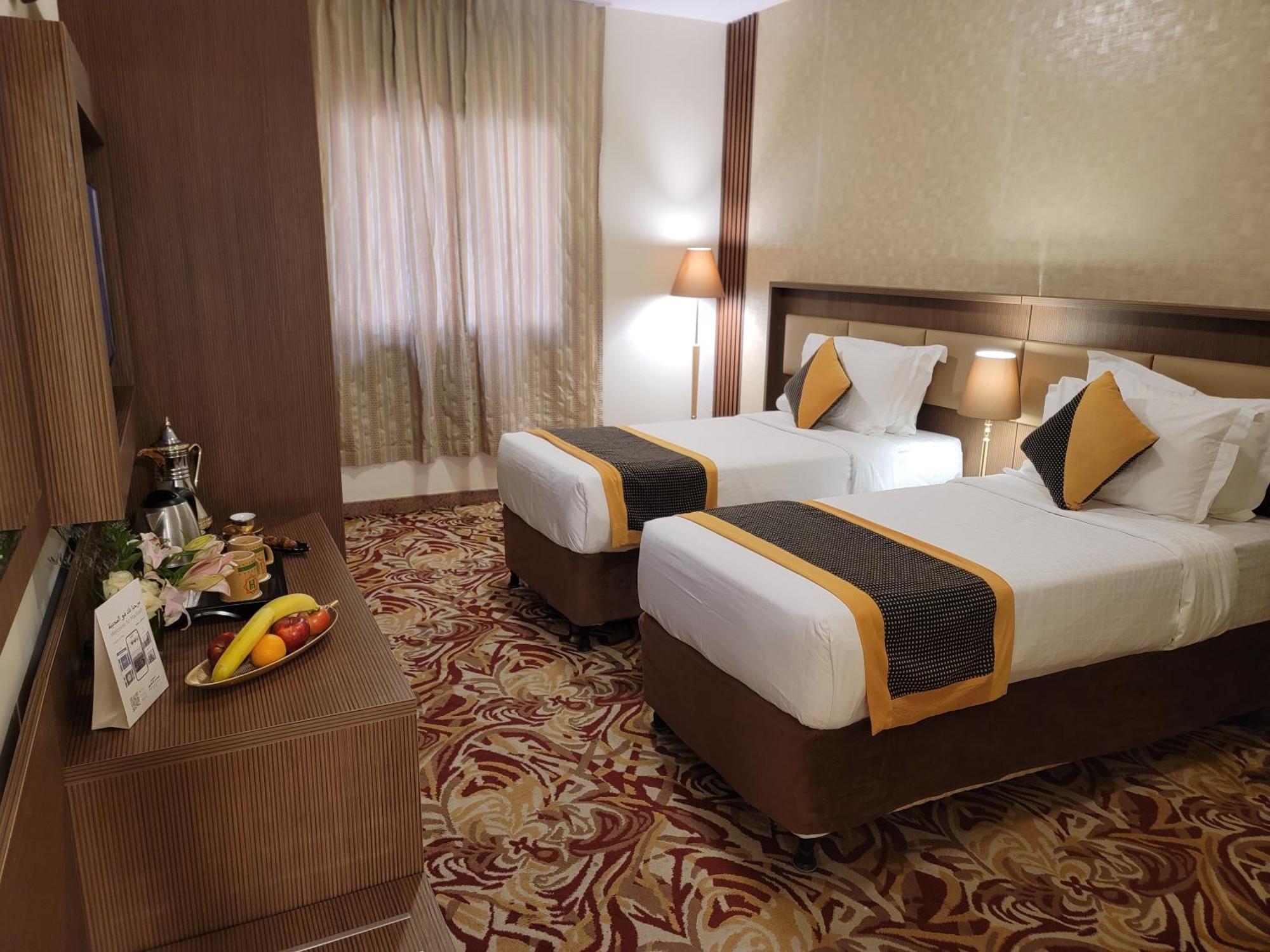 Qasr Al Ansar Golden Tulip Hotel Медина Экстерьер фото