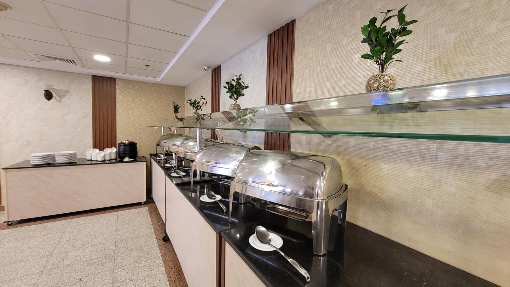 Qasr Al Ansar Golden Tulip Hotel Медина Экстерьер фото